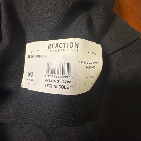 Kenneth Cole Reaction Black Jacket NWT Size 44L - Picture 2 of 4